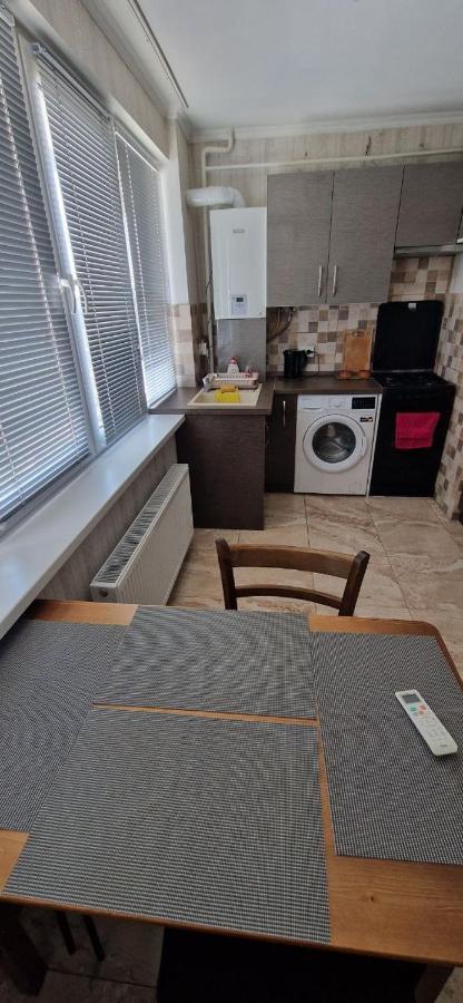 Tecuci Apartment In The Center Kiszyniów Zewnętrze zdjęcie